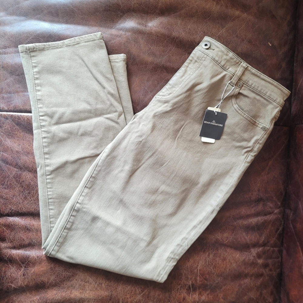 NWT L.L.Bean Signature Olive Jeans - Women's Size 12